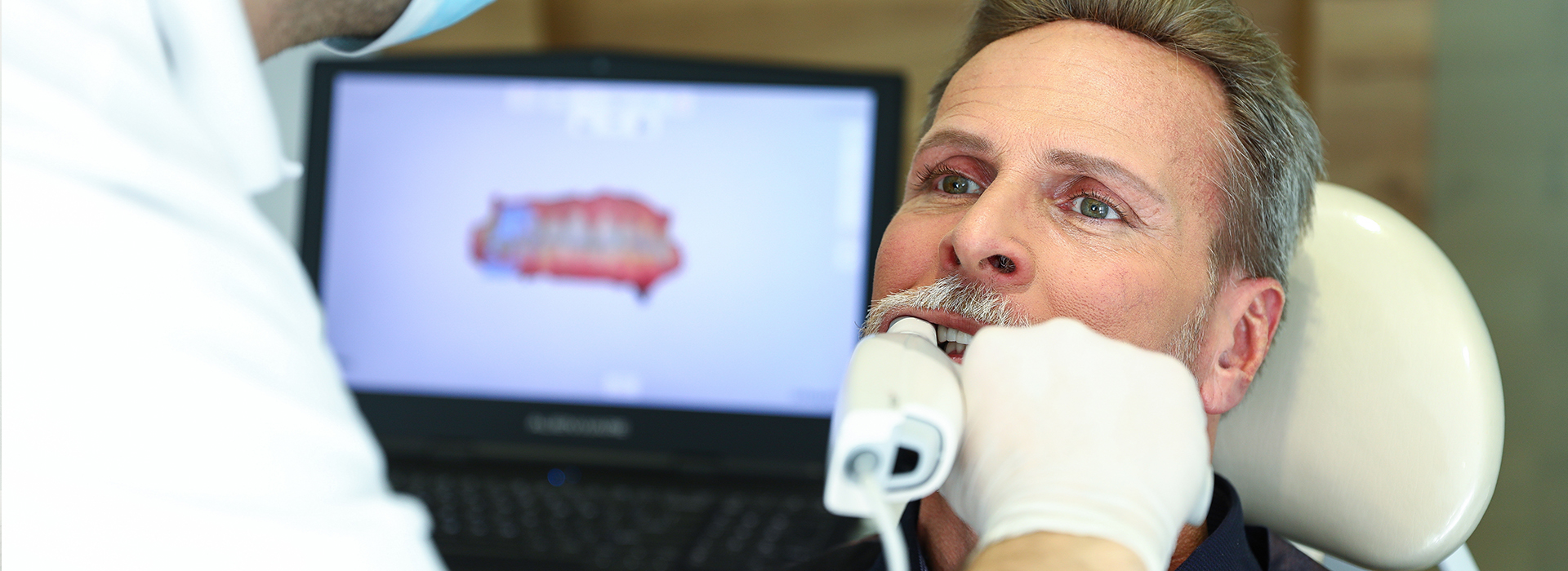 Smiles by Farr | Veneers, Digital Impressions and Periodontal Treatment