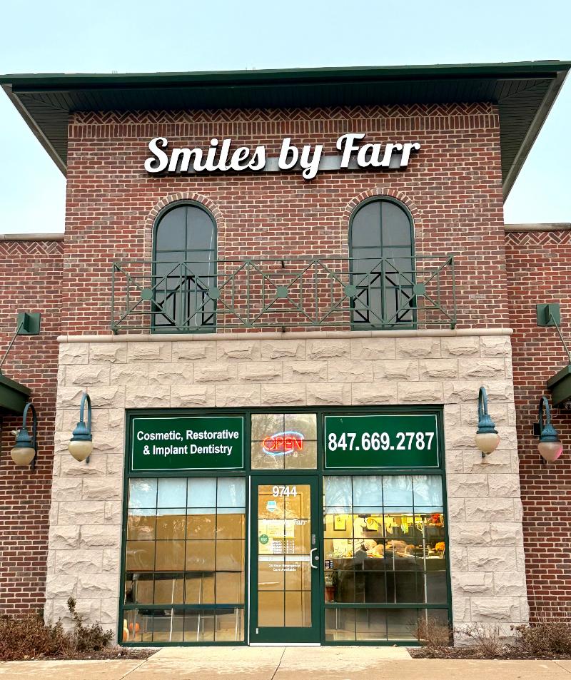 Smiles by Farr | Digital Impressions, All-on-4 reg  and Extractions